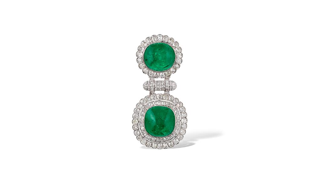 This emerald and diamond brooch, circa 1915, is said to have belonged to Queen Victoria Eugenia. Queen Victoria Eugenia emerald and diamond brooch